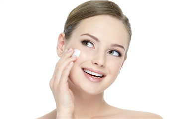 怎么使用护肤品的步骤,正确使用护肤品的步骤和方法