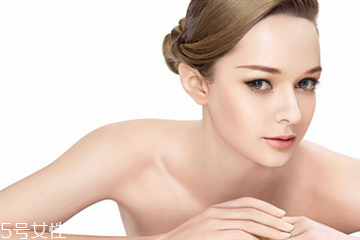 如何预防脖子皮肤松弛,怎样预防脖子皮肤松弛