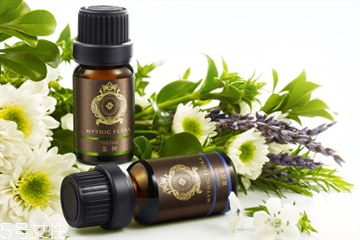 薰衣草精油的用法及功效,薰衣草精油的功效和用法用量