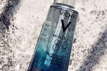 补水精华液怎么用,修复精华和补水精华的使用顺序