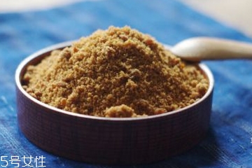 红糖做面膜有什么效果,红糖面膜怎么制作可以美白淡斑 红糖做面膜有什么效果,红糖面膜怎么制作可以美白淡斑