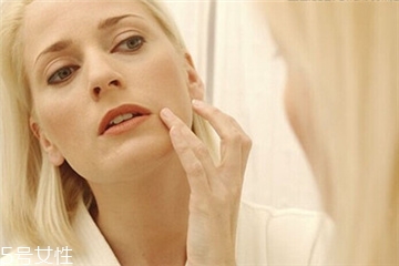 皮肤用什么护肤品都不吸收怎么办,皮肤不吸收护肤品怎么改善 皮肤用什么护肤品都不吸收怎么办,皮肤不吸收护肤品怎么改善