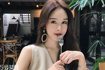 冬天皮肤缺水怎么办,冬天皮肤严重缺水怎么办