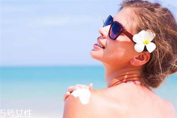 兰蔻小白管防晒霜有隔离效果吗,安热沙防晒霜有隔离效果吗 兰蔻小白管防晒霜有隔离效果吗,安热沙防晒霜有隔离效果吗