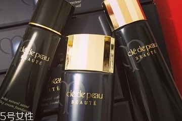 干皮夏天用什么粉底液不脱妆,干皮夏天用什么粉底液好 干皮夏天用什么粉底液不脱妆,干皮夏天用什么粉底液好