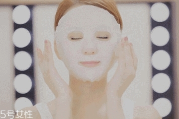 干皮怎么化妆不卡粉,脸上的干皮该如何处理