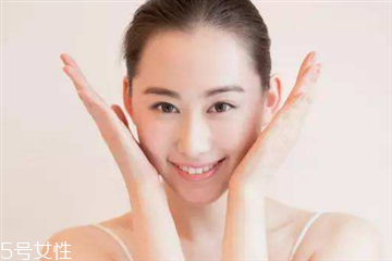 混合性皮肤用什么洗面奶好,敏感肌适合用什么洗面奶?