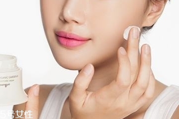 干皮容易脱妆吗,干皮脱妆快是什么原因