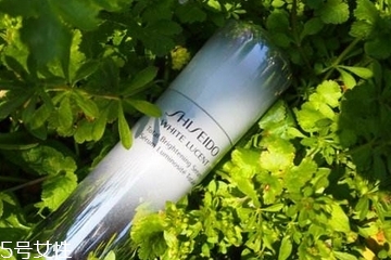 精华液油正常吗,精华霜为什么那么油