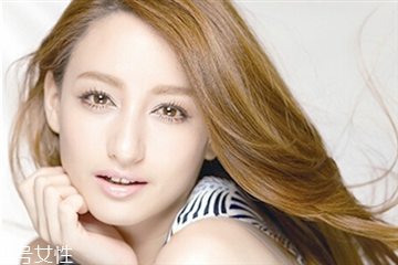 去角质能去粉刺吗,去角质可以去粉刺吗?