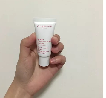 娇韵诗适合油性肤质吗,娇韵诗哪款适合油性皮肤 娇韵诗适合油性肤质吗,娇韵诗哪款适合油性皮肤