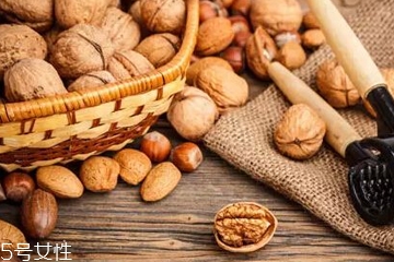 坚果油对头发怎么使用,坚果油怎么用