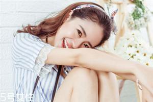 香蕉牛奶面膜用什么牛奶比较好,香蕉牛奶做面膜的功效 香蕉牛奶面膜用什么牛奶比较好,香蕉牛奶做面膜的功效