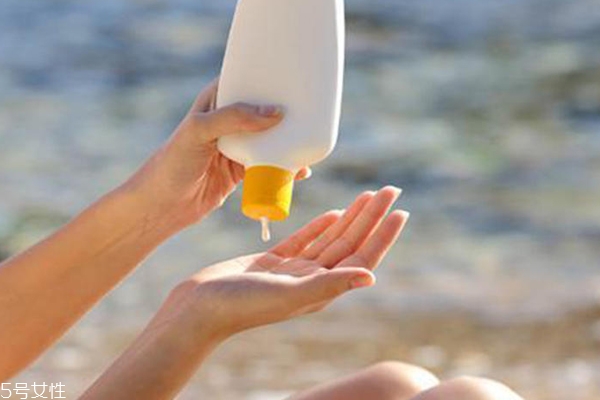 涂防晒长痘痘怎么办,防晒可以涂在痘痘上吗