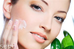 头上长痘痘怎么办怎样简便消除,头上长很多痘痘怎么办 头上长痘痘怎么办怎样简便消除,头上长很多痘痘怎么办