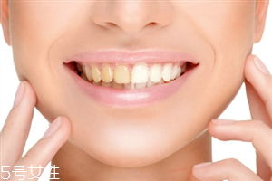 牙膏挤太多会致癌吗,牙膏挤太多有危害吗