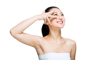 夏天脸上出油怎么办?,夏天脸上出油怎么办用什么护肤