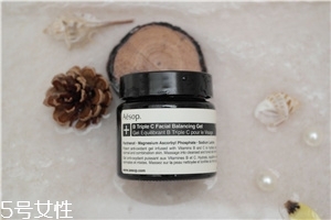 伊索b3c后还要用面霜吗,伊索精华液的使用方法