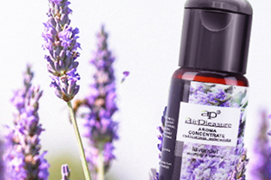 薰衣草精油能泡脚吗,用薰衣草精油泡脚什么好处