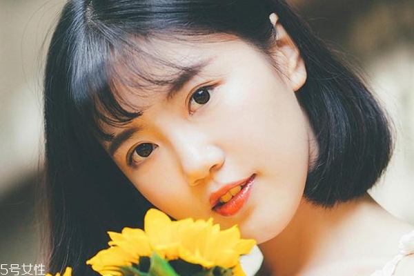 痘印痘坑用什么护肤品,修复痘坑凹洞的护肤品