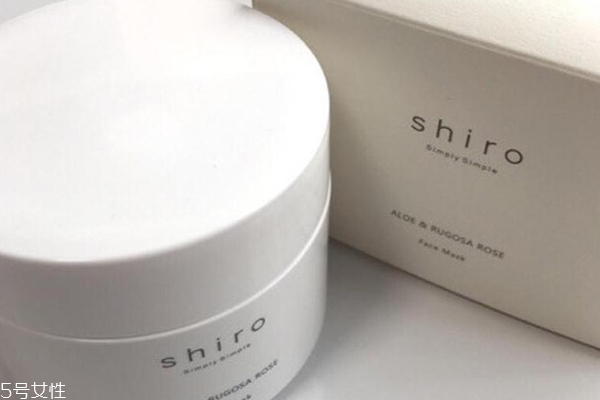 油性护肤品适合什么皮肤,皮肤有点油适合什么护肤品