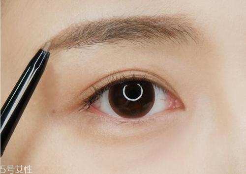 中日韩妆容区别,日妆韩妆的区别 中日韩妆容区别,日妆韩妆的区别