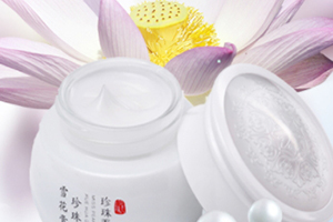 珍珠雪花膏有什么作用,保湿霜和雪花膏一样吗