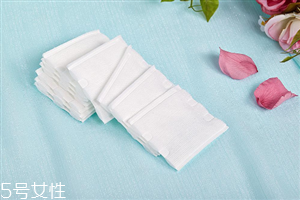 化妆棉可以洗脸吗,用化妆棉洗脸好吗 化妆棉可以洗脸吗,用化妆棉洗脸好吗