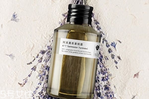 精油和纯露的区别,纯露是精油吗