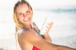 干性皮肤用什么防晒霜比较好,防晒霜哪个牌子适合干皮肤最好用