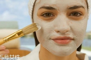 清洁面膜和去角质一样吗,清洁面膜跟去角质有区别吗