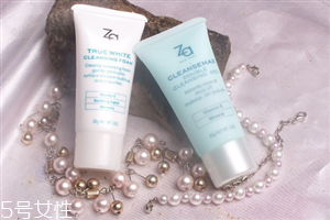 氨基酸洗面奶和皂基洗面奶哪个好,氨基酸洗面奶和皂基洗面奶的区别哪个好