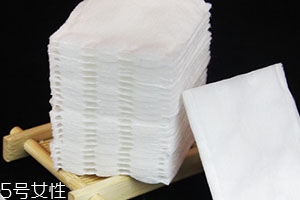 乳液可以用化妆棉擦吗,为什么水乳要用化妆棉擦