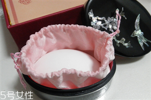 谢馥春鸭蛋粉是用在哪个步骤?,谢馥春鸭蛋香粉使用方法 谢馥春鸭蛋粉是用在哪个步骤?,谢馥春鸭蛋香粉使用方法