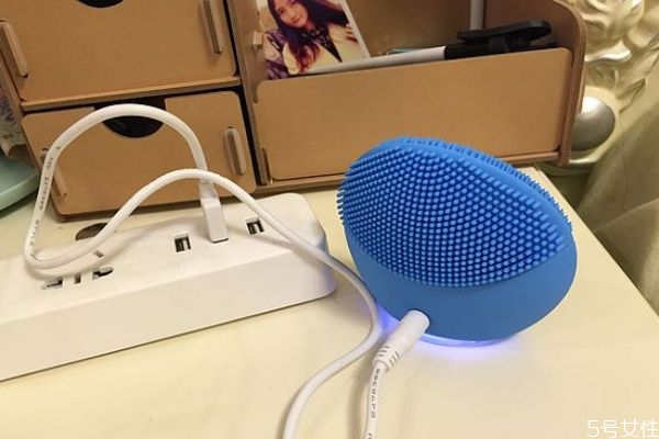 luna洗脸仪怎么充电,luna洁面仪充电注意事项