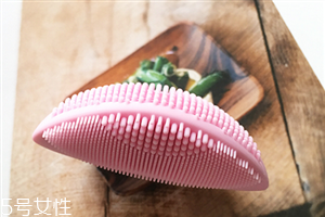 露娜洗脸仪如何清洗,luna洗脸仪怎么清洗