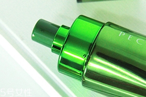 爽肤水有酒精味能用吗,爽肤水为什么有酒精味道