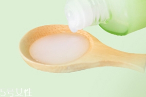 可以用酒精擦眼睛周围吗