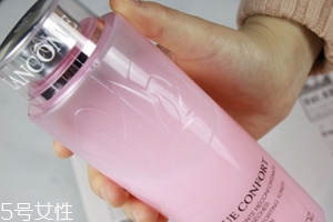 兰蔻粉水适合什么年龄段的人用,兰蔻蓝水适合什么年龄使用