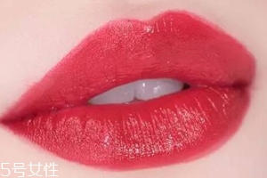 嘴唇为什么会干燥,唇口干燥是什么原因 嘴唇为什么会干燥,唇口干燥是什么原因