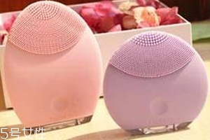 硅胶的洁面仪好用吗?不要使用过多,电动硅胶洁面仪有用吗 硅胶的洁面仪好用吗?不要使用过多,电动硅胶洁面仪有用吗