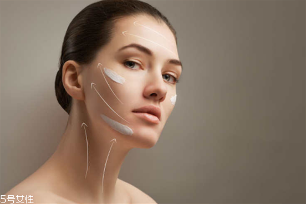 脸上毛孔变大的原因,脸颊毛孔粗大什么原因导致的