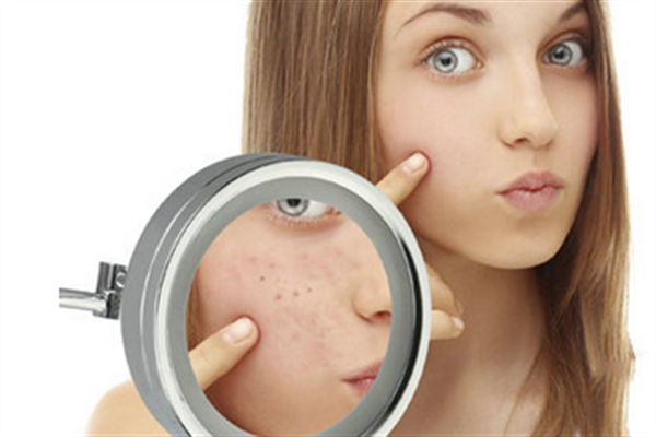 毛孔粗大敷什么好,毛孔粗大用什么湿敷比较好呢