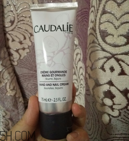 欧缇丽护手霜怎么样,欧缇丽和欧舒丹护手霜哪个好