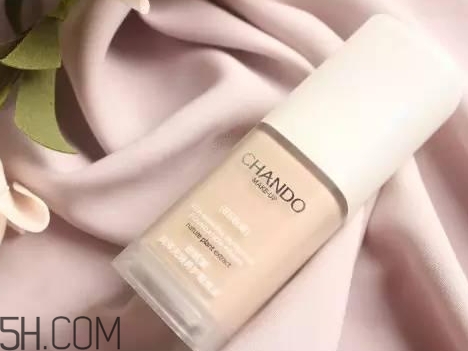 自然堂和玉兰油抗皱哪个好,自然堂和玉兰油护肤品哪个好用