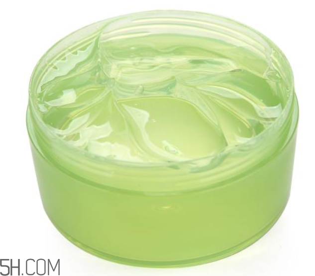 芦荟胶怎么用补水效果最好,芦荟胶可以补水