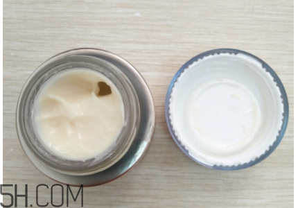 兰蔻菁纯眼霜和小黑瓶眼霜的区别,兰蔻菁纯眼霜和兰蔻小黑瓶眼霜哪个好