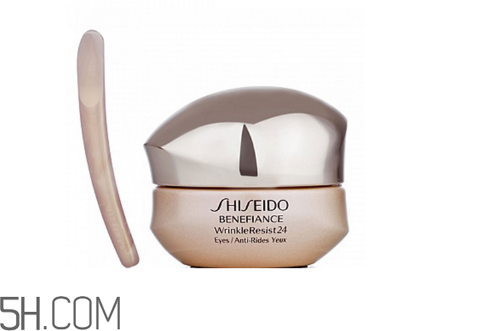 眼霜是早晚用还是晚上用好些,眼霜早上还是晚上时候用最好