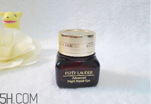 眼霜适合什么年龄用,眼霜适合什么年龄段的人使用