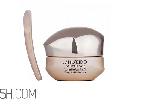 眼霜晚上几点用最好,晚上什么时候擦眼霜合适?